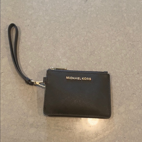Michael Kors Handbags - Michael Kors black zip wallet Michael Kors Handbags - Michael Kors black zip wallet